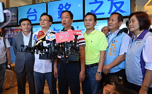 被問到是否脫黨參選  郭台銘秒回：你怎曉得我一定會輸呢?