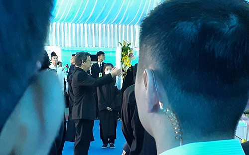 (影)殉職鐵路警察李承翰告別式 靈柩覆蓋國旗、追晉巡官