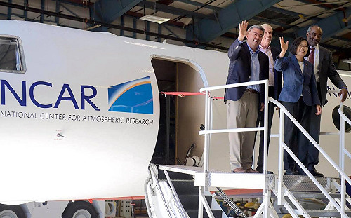 言論自由? 網友留言 :「把蔡英文載往北京降落」 遭檢、調偵辦