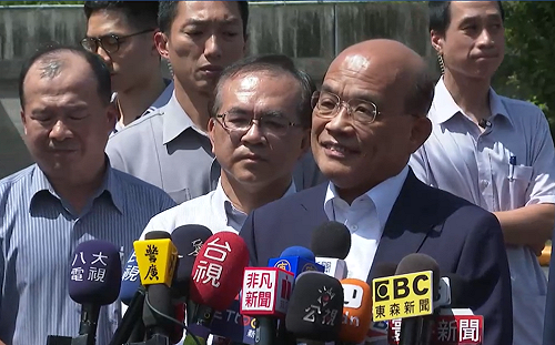 韓國瑜「神隱」水災20幾個小時 蘇揆嗆：只懂得要錢