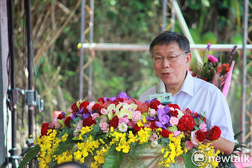 傾向不選、拱郭台銘組策略聯盟？柯P：郭人又不在台灣