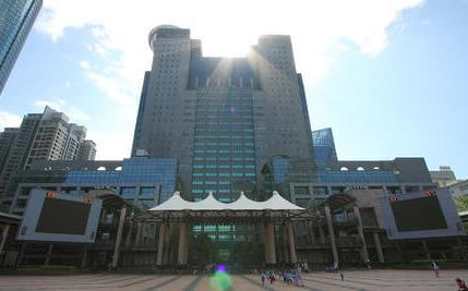 持40CM長刀砍副局長 新北市府女辦事員遭壓制奪刀