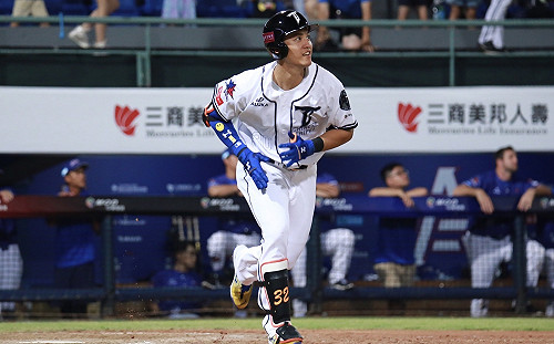 中華職棒／單日敲5轟　蘇智傑一吐怨氣助中華隊逼平對手