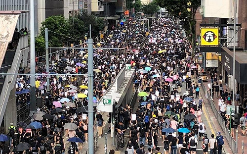 陸委會諮委：反送中抗爭持續加劇 值得政府密切注意