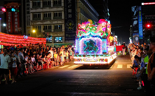 鬼月限定！百年祭儀碰上跨界流行樂  基隆中元祭超酷炫