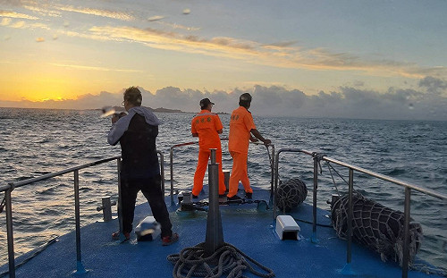 「大川」貨船烏坵海域沉沒！航港局限期抽除殘油移除船體