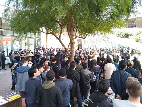 港生澳洲挺反送中　台男舉「國旗」聲援卻遭陸生鎖喉