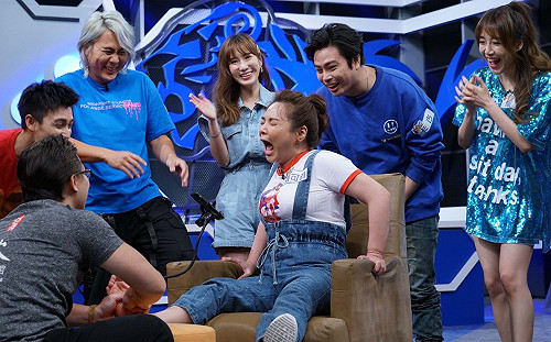 《FIVE鬪！龍虎門》小甜甜哀號式飆歌喊「腦公」　王仁甫傻眼：這生小孩畫面吧！