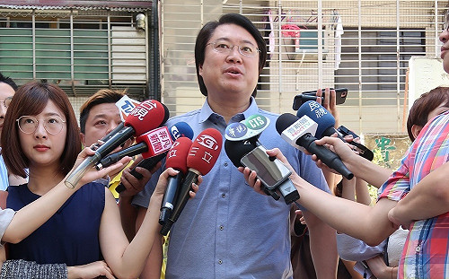 武漢肺炎》基隆第2例確診！林右昌：境外移入且在外縣市治療