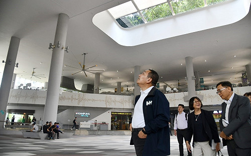 侯友宜考察星國海軍部村落  推動「銀新未來城」