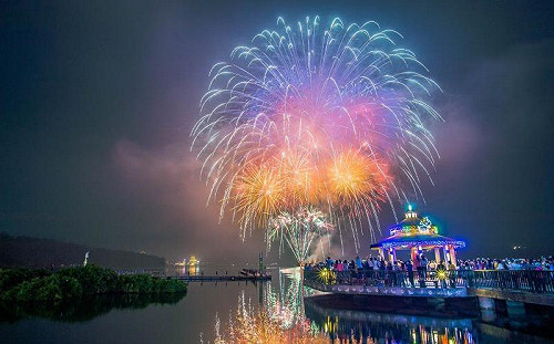 秋季限定！花火音樂會、鐵馬漫遊領略日月潭不同風貌