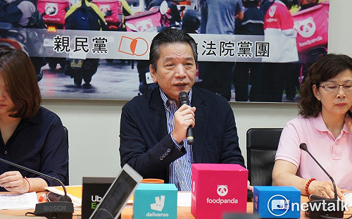 柯讓「橘子白了」？親民黨怨：白了就發霉了