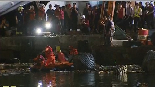 更新》南方澳斷橋尋獲2罹難者 持續搜救4失聯移工