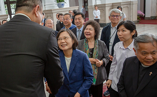 蔡英文接見長老教會成員 期許一起走在追求公義的道路上