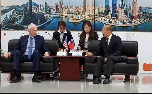 沈富雄幫韓國瑜「代答」5個考題 要蘇起「有以教之」