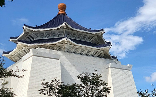 武漢肺炎》明起至春節10團中客將入境  觀光局動員旅行業者防疫