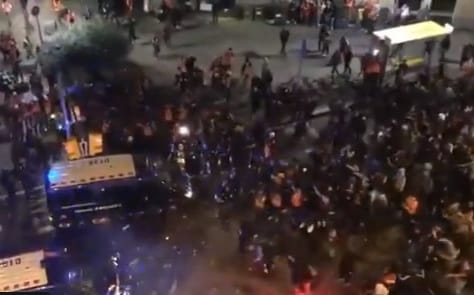 35萬人上街示威遊行 巴塞隆納一片獨立旗海