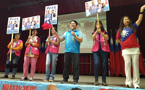 韓國瑜「庶民列車」駛抵中和 造勢力挺邱烽堯