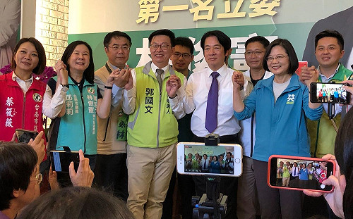 賴清德輔選高雄  首衝綠營艱難選幫劉世芳站台