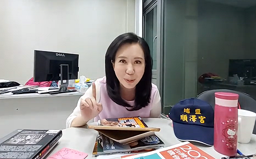 （影）回應「灣灣回家吧」 陳凝觀 : 西西跟新新都被監控 然後香香被家暴!