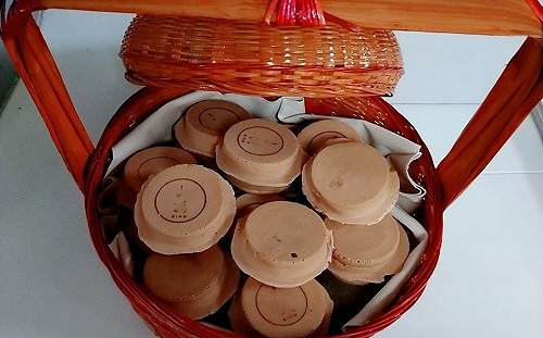 女祭拜用「紅豆餅」瘋狂被碎念　內行曝供品不踩雷秘訣