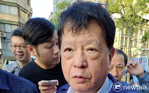 60歲以上「一刀切」 國民黨老、少中常委都反對！