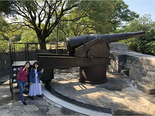 全台最完整古砲臺！國定古蹟滬尾砲臺  重置7米巨砲