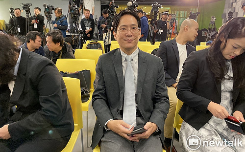 不分區人選遭疑挺服貿喊冤  柯：我在網路還被叫檳榔、叉燒包