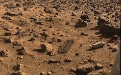 美學者看圖發現火星生命  被評為幻想性錯覺