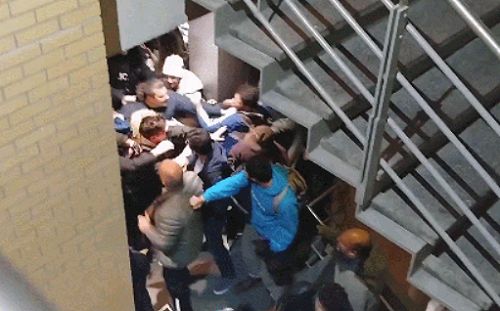 約克大學爆發激烈衝突 SAIA闖入校園抗議