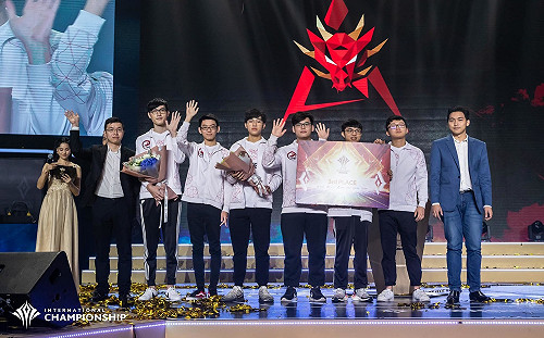 傳說對決AIC》越南Team Flash終奪冠軍 HKA拿下季軍