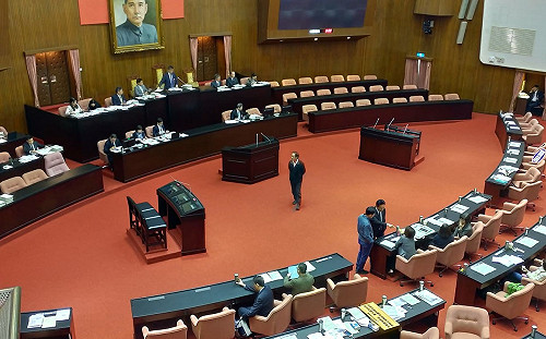 游錫堃首度主持朝野協商 討論開議日、支持台灣加入WHO決議文