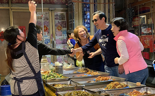 對手稱民調被拉近  楊瓊瓔：有馬英九支持人氣會提高