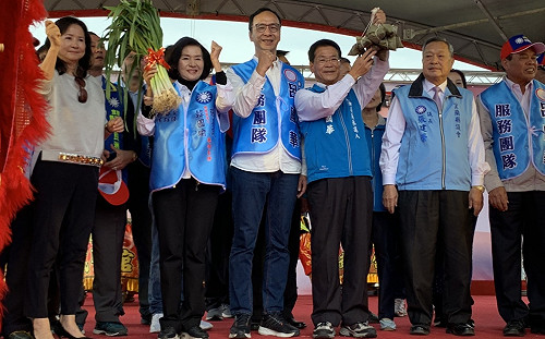 韓國瑜缺席宜蘭競總成立大會 改由朱立倫授旗