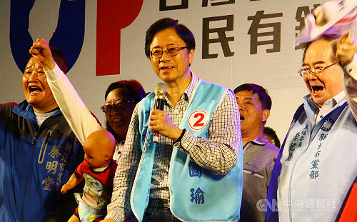 張善政:民進黨沒政績靠撒錢 像不念書學生抱佛腳