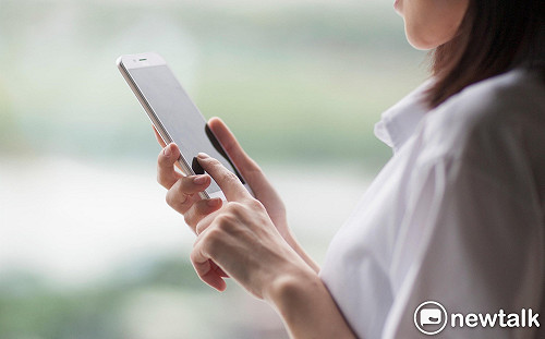 美意變調！美政府補貼低收入戶購買手機  遭預載中國惡意程式