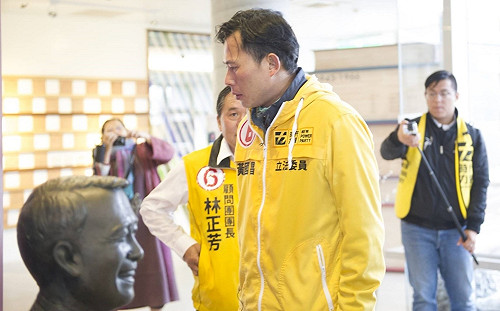 黃國昌:南方澳大橋到現在連究責報告都提不出來