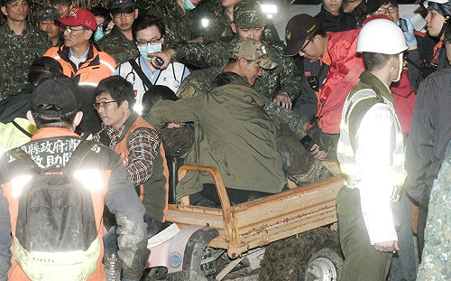 政界悼念黑鷹亡者 朱立倫、韓國瑜未發一語