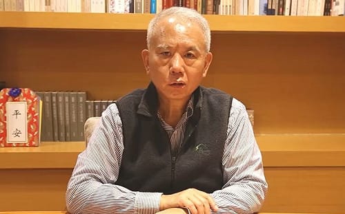 魏應充「混油案」發監 手書24字紀錄心情