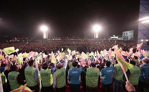 吳建忠觀點》比發大財重要！台灣人用選票拒絕習近平
