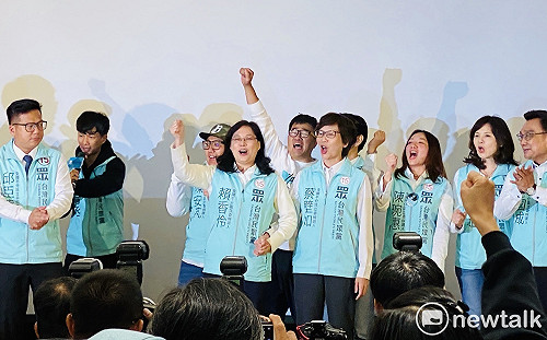 快訊》民眾黨首戰5席進國會！賴香伶、蔡壁如「15連線」來了