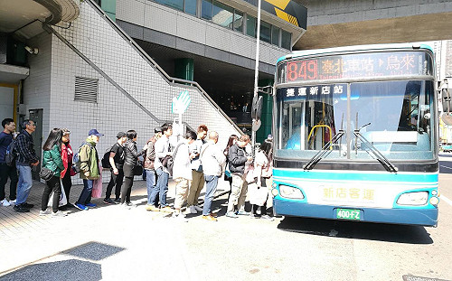春節期間新北跳蛙公車停駛  其餘路線班距比照例假日