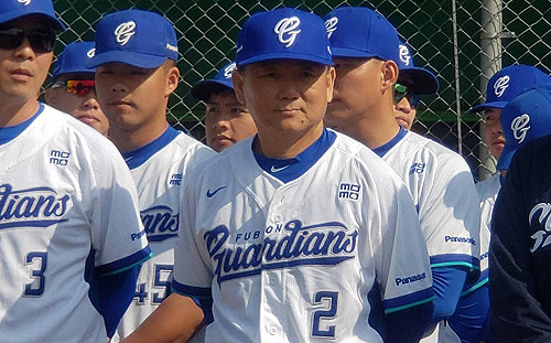 六搶一／體育署明日記者會　將宣布由洪一中任國家隊教頭