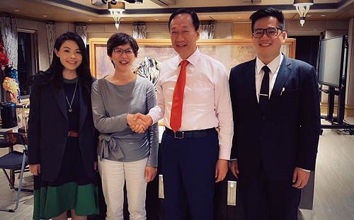 郭柯合好？蔡壁如奉柯文哲指示帶隊拜會郭台銘交流政策