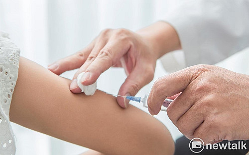 武漢肺炎疫苗開發成功？大陸國新辦：最快4月底臨床試驗