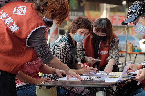 罷韓攤位首出現台北街頭！朝「這個」目標邁進