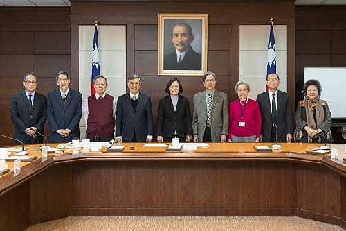 監院下設國家人權委員會   蔡英文：新監委一定備受注目