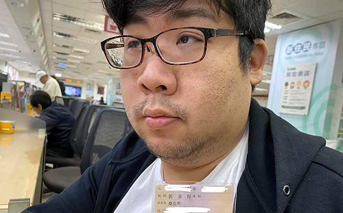 跟統神一樣老婆都是經紀人！「鼻地大師」國動完成結婚登記