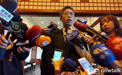 武漢包機卡關藍委獻策 總統府駁：國人不會接受