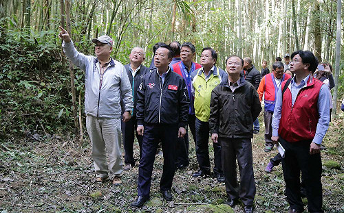 嘉縣推飲料作物  今農民節勘查茶改場南部預定地